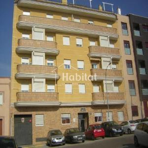 ESTACI�N RENFE ED. ARES